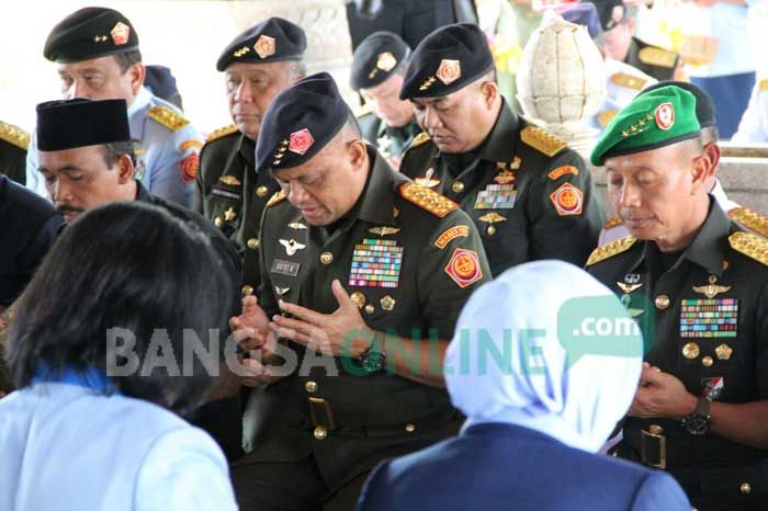 Panglima TNI: Pemutaran Film G30S/PKI sebagai Pengingat Sejarah Panglima TNI: Pemutaran Film G30S/PKI sebagai Pengingat Sejarah