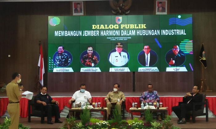 Bangun Harmonisasi Hubungan Industrial, Pemkab Jember Gelar Dialog Publik Bersama Pengusaha