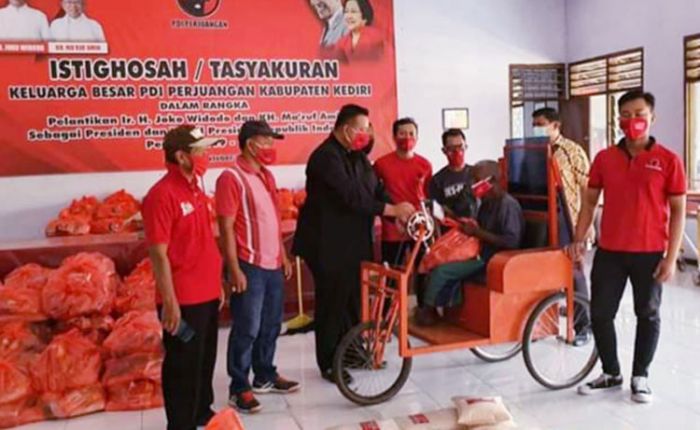 DPC PDI-P Kediri Gelar Baksos, Ringankan Beban Ekonomi Warga Terdampak Covid-19