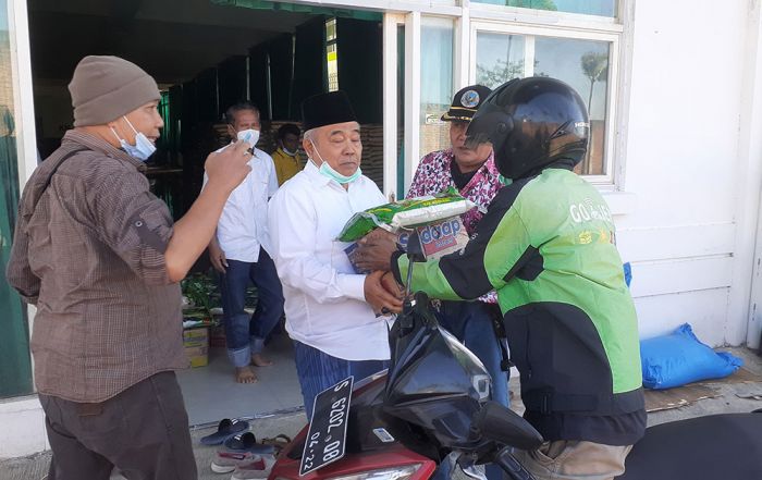 Respons Keluhan Ojol Saat Pandemi Covid-19, ASC Foundation Bagikan Paket Sembako dan Uang Bensin