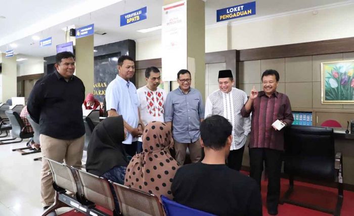 Layanan Pertanahan Tetap Berjalan saat Libur Lebaran, Dirjen PPTR: Sangat Bermanfaat bagi Masyarakat Layanan Pertanahan Tetap Berjalan saat Libur Lebaran, Dirjen PPTR: Sangat Bermanfaat bagi Masyarakat