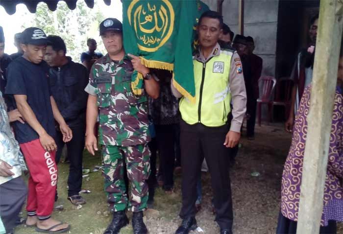 Tewas di Hongkong, Jenazah TKW Asal Blitar Dimakamkan Tewas di Hongkong, Jenazah TKW Asal Blitar Dimakamkan