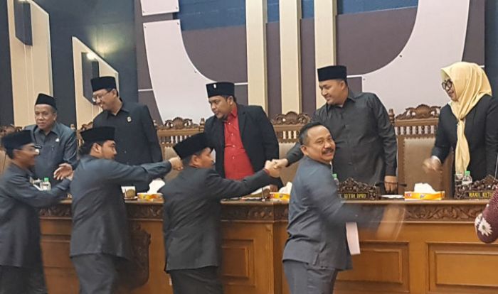 Usulan Hak Interpelasi Soal Pilkades Serentak Tetap Jalan Usulan Hak Interpelasi Soal Pilkades Serentak Tetap Jalan