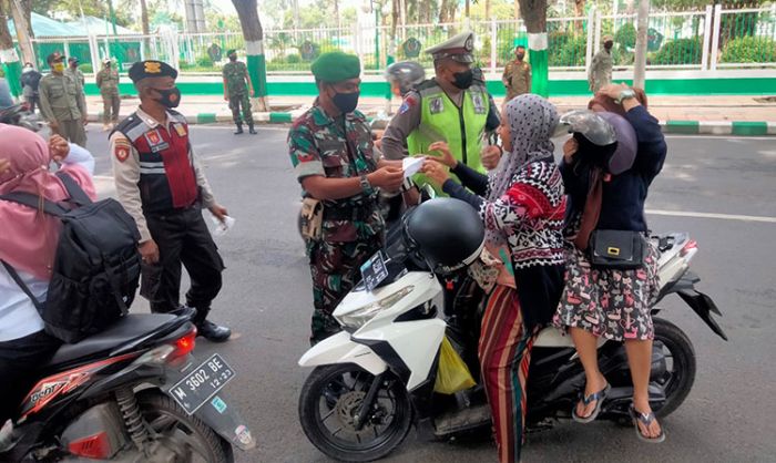 Personel Gabungan di Pamekasan Gelar Operasi Yustisi Penegakkan Prokes