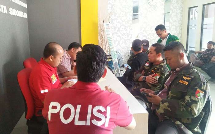 Bikin Resah, Ansor Sidoarjo Laporkan Pemilik Akun Facebook Rendra Hadikurniawan Bikin Resah, Ansor Sidoarjo Laporkan Pemilik Akun Facebook Rendra Hadikurniawan