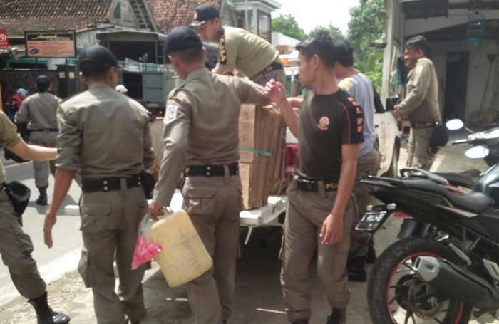 Produksi Arak, 3 Kepala Keluarga Asal Perunggahankulon Dicokok Petugas ​