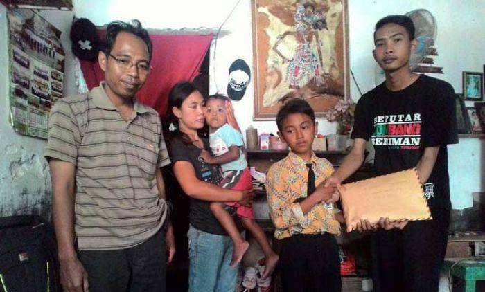 K2JC dan SJB Salurkan Bantuan Pendidikan dari Masyarakat untuk Reyang Permana K2JC dan SJB Salurkan Bantuan Pendidikan dari Masyarakat untuk Reyang Permana