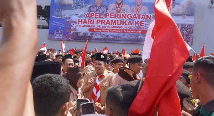 Peringati Hari Pramuka ke-64, Bupati Jember Dijuluki Gus Darling oleh Gubernur Khofifah