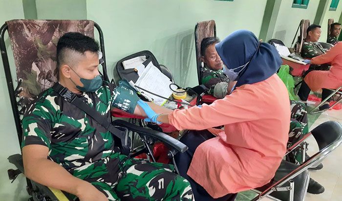 Kodim 0826/Pamekasan Gelar Donor Darah Kodim 0826/Pamekasan Gelar Donor Darah