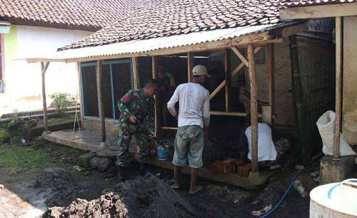 Rumah Direhab, Tukang Pijat pun Kembali Tersenyum