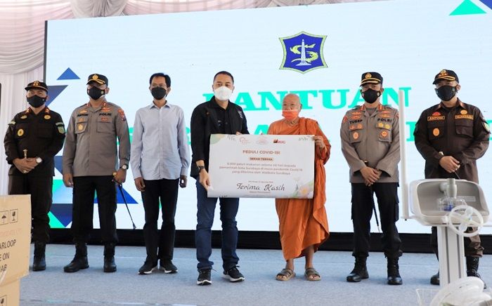 Bantuan Penanganan Covid-19 Masih Terus Berdatangan di Balai Kota Surabaya Bantuan Penanganan Covid-19 Masih Terus Berdatangan di Balai Kota Surabaya