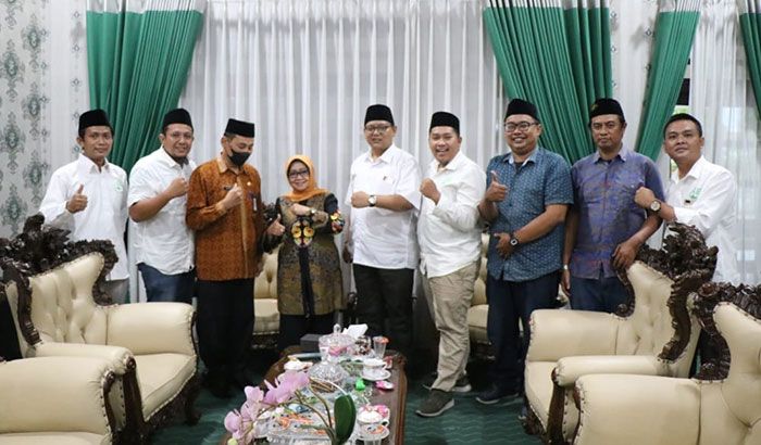 Berusia 74 Tahun, Mundjidah Wahab Tetap Enerjik dan Produktif Berusia 74 Tahun, Mundjidah Wahab Tetap Enerjik dan Produktif