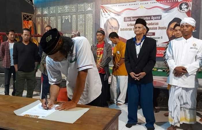 Situs Ndalem Pojok Kediri Gelar Tasyakuran Hari Kebangkitan Nasional Situs Ndalem Pojok Kediri Gelar Tasyakuran Hari Kebangkitan Nasional