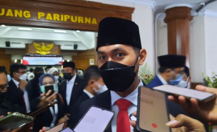 Bupati Tuban Berjanji Perbaiki Layanan Internet Desa Bupati Tuban Berjanji Perbaiki Layanan Internet Desa