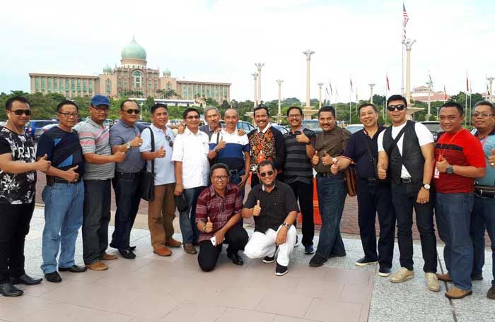 Fraksi Golkar Nilai Gathering Pemkab Gresik ke Malaysia Sebagai Pemborosan Fraksi Golkar Nilai Gathering Pemkab Gresik ke Malaysia Sebagai Pemborosan