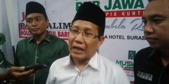 Diperiksa KPK, Halim Iskandar Ngaku Kenal Taufiqurrahman Sama Aktif di Partai Diperiksa KPK, Halim Iskandar Ngaku Kenal Taufiqurrahman Sama Aktif di Partai