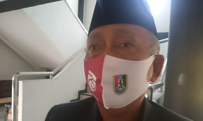 Tanggapi Aksi Demo PMII Terkait BPNT, Ketua DPRD Tuban: Mereka Iri Dengan Pendapatan Tanggapi Aksi Demo PMII Terkait BPNT, Ketua DPRD Tuban: Mereka Iri Dengan Pendapatan