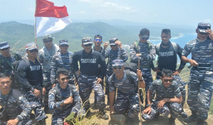 Cinta Alam, Lanal Melonguane dan Saka Bahari Daki Gunung Piapi Pulutan