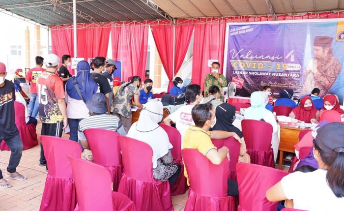 Gandeng Gerindra Jatim, Laskar Sholawat Nusantara Laksanakan Vaksinasi ke-2 di Al Qodiri 4 Gandeng Gerindra Jatim, Laskar Sholawat Nusantara Laksanakan Vaksinasi ke-2 di Al Qodiri 4