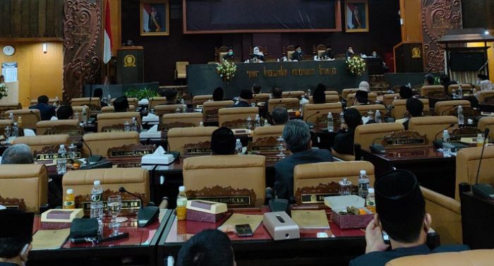 Fraksi Gerindra Melunak, Pengesahan P-APBD Jatim 2021 Berjalan Lancar Fraksi Gerindra Melunak, Pengesahan P-APBD Jatim 2021 Berjalan Lancar