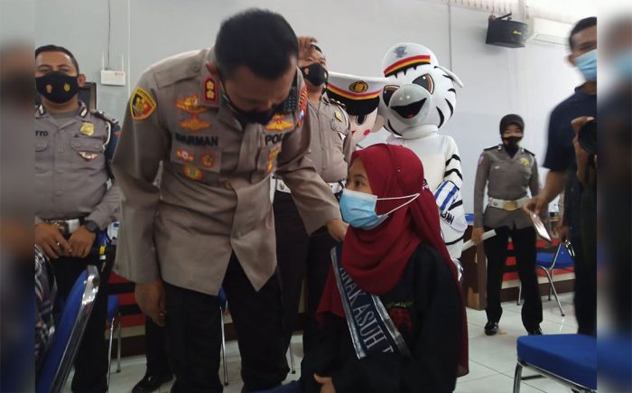 Puluhan Yatim-Piatu Korban Covid-19 Diangkat Jadi Anak Asuh Satlantas Polres Tuban Puluhan Yatim-Piatu Korban Covid-19 Diangkat Jadi Anak Asuh Satlantas Polres Tuban