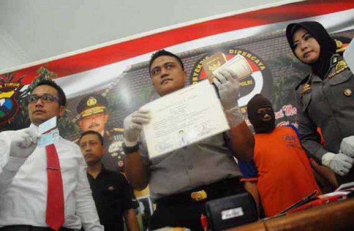Polres Jombang Ringkus Komplotan Pemalsu Dokumen Polres Jombang Ringkus Komplotan Pemalsu Dokumen
