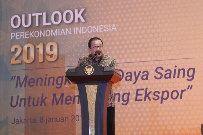 Pakde Karwo Jadi Narasumber Talkshow Outlook Perekonomian Indonesia 2019