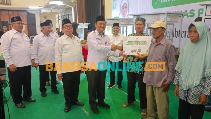 Sambut Ramadan, Baznas Jatim Bagikan Paket Sembako dan Pawai Tarhib Bersama Ratusan Bunda Ojol Sambut Ramadan, Baznas Jatim Bagikan Paket Sembako dan Pawai Tarhib Bersama Ratusan Bunda Ojol