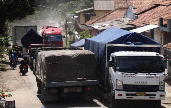 Merugi, Organda Banyumas Desak Pemerintah segera Tuntaskan Perbaikan Jalan Ajibarang - Bumiayu Merugi, Organda Banyumas Desak Pemerintah segera Tuntaskan Perbaikan Jalan Ajibarang - Bumiayu