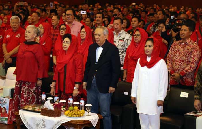 Guntur Hadir, Kaum Nasionalis Rapatkan Barisan Menangkan Gus Ipul-Puti Guntur Hadir, Kaum Nasionalis Rapatkan Barisan Menangkan Gus Ipul-Puti