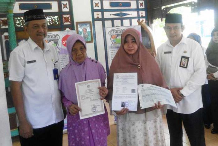 Meninggal Dunia di RSUD, Warga Sidoarjo Dapat Akta Kematian Gratis Meninggal Dunia di RSUD, Warga Sidoarjo Dapat Akta Kematian Gratis