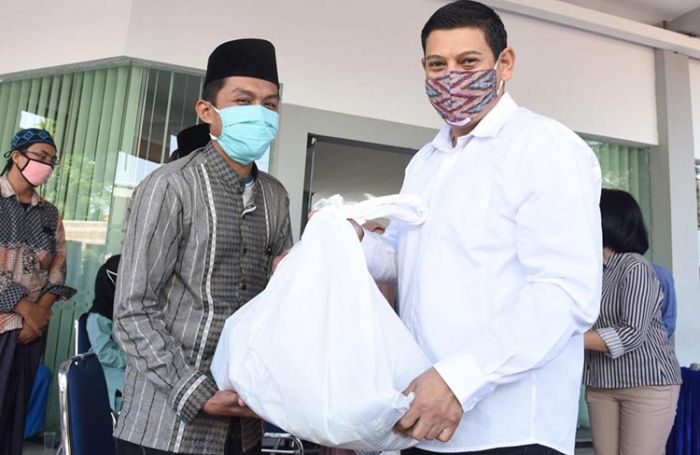 Wali Kota Kediri Kolaborasi dengan Bank Jatim Salurkan CSR Bagi Mahasiswa Rantau Wali Kota Kediri Kolaborasi dengan Bank Jatim Salurkan CSR Bagi Mahasiswa Rantau