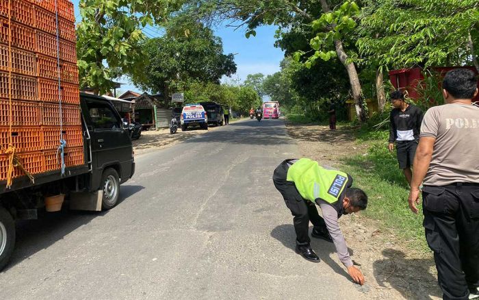 Hindari Jalan Berlubang, Pengendara Trail di Tuban Tewas Tertabrak Truk Hindari Jalan Berlubang, Pengendara Trail di Tuban Tewas Tertabrak Truk