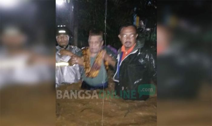 Banjir Kembali Melanda Pacitan, Sejumlah Warga Mengungsi Banjir Kembali Melanda Pacitan, Sejumlah Warga Mengungsi