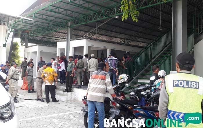 Sebelum Perda Dirubah, Kenaikan Harga Stan di Pasar Baru Gresik Ilegal Sebelum Perda Dirubah, Kenaikan Harga Stan di Pasar Baru Gresik Ilegal