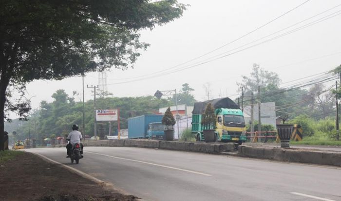 DPU Bina Marga Siapkan Rp 400 Juta untuk Perawatan Median Jalan DPU Bina Marga Siapkan Rp 400 Juta untuk Perawatan Median Jalan