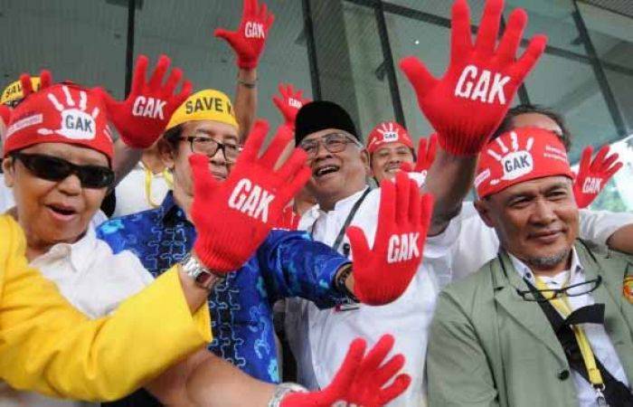 PDIP Pastikan Revisi UU KPK tetap Berlanjut, Ruki: Tiada Kata Lain Kecuali Lawan! PDIP Pastikan Revisi UU KPK tetap Berlanjut, Ruki: Tiada Kata Lain Kecuali Lawan!