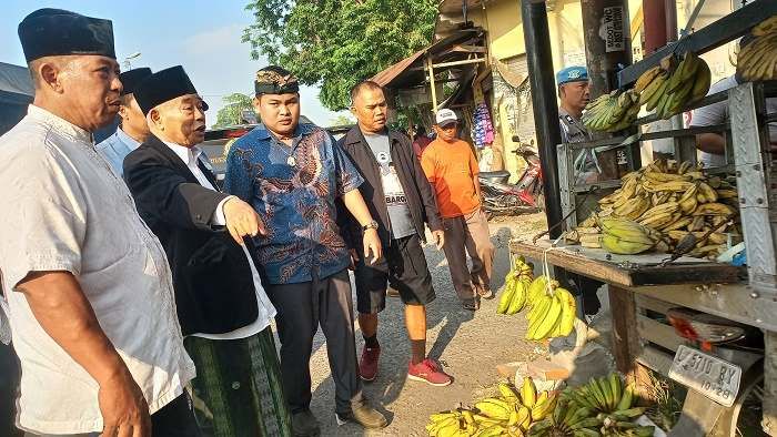 Pasangan Mubarok Terus Tebarkan Kebaikan ke Pasar-Pasar di Kabupaten Mojokerto Pasangan Mubarok Terus Tebarkan Kebaikan ke Pasar-Pasar di Kabupaten Mojokerto