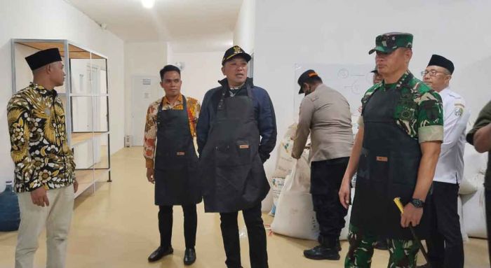 Bupati Sampang Resmikan SPPG Yayasan Al-Baghdady di Kecamatan Kedungdung Bupati Sampang Resmikan SPPG Yayasan Al-Baghdady di Kecamatan Kedungdung