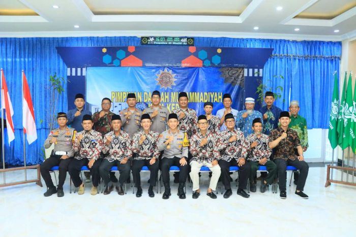 Kapolres Kediri Kota Silaturami ke PD Muhammadiyah Kota Kediri Kapolres Kediri Kota Silaturami ke PD Muhammadiyah Kota Kediri