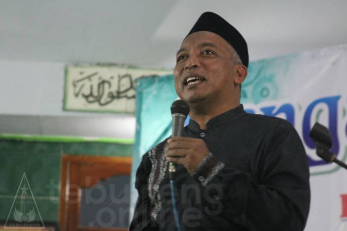 ​Dosa Besar Sujud kepada Manusia, Gus Fahmi Minta Bu Risma Tak Mengulangi