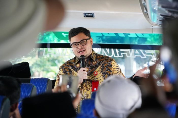 CJH Tertua 105 Tahun Berangkat ke Tanah Suci, Bupati Kediri Titip Pesan Saling Jaga