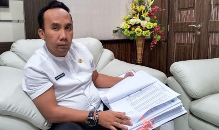 Bantah Ada Pemotongan Gaji, Kadinkes Gresik Tegaskan Iuran PNS Rp 150-200 Ribu Legal Bantah Ada Pemotongan Gaji, Kadinkes Gresik Tegaskan Iuran PNS Rp 150-200 Ribu Legal