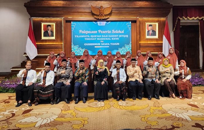 Lepas Peserta STQHN Jatim ke Jambi, Gubernur Khofifah Berharap Kembali Juara Umum Lepas Peserta STQHN Jatim ke Jambi, Gubernur Khofifah Berharap Kembali Juara Umum