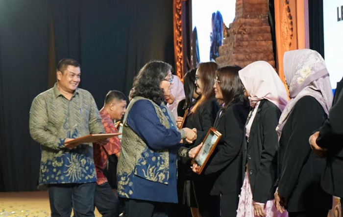 Ayo Daftar! Pj Wali Kota Kediri Launching Program Pelatihan Keterampilan dan Kewirausahaan 2024 Ayo Daftar! Pj Wali Kota Kediri Launching Program Pelatihan Keterampilan dan Kewirausahaan 2024