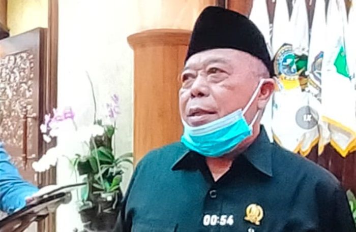 Materi KUA PPAS Terlambat Diserahkan, Pengesahan APBD Jatim 2022 Molor Materi KUA PPAS Terlambat Diserahkan, Pengesahan APBD Jatim 2022 Molor