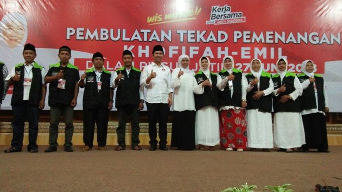 Ratusan Relawan Khofifah-Emil Sidoarjo Bulatkan Tekad Ratusan Relawan Khofifah-Emil Sidoarjo Bulatkan Tekad 