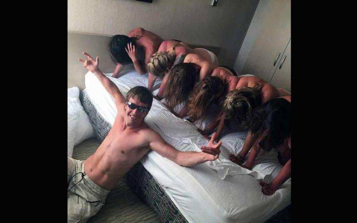 Guru Seks Rusia Tawarkan 7 Gadis Terbaiknya untuk Dinikmati Brad Pitt Guru Seks Rusia Tawarkan 7 Gadis Terbaiknya untuk Dinikmati Brad Pitt
