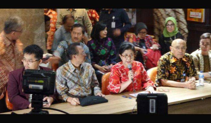Vaksin Palsu Sebabkan Anak Rentan Sakit, DPR Telusuri Dugaan Gratifikasi Dokter Vaksin Palsu Sebabkan Anak Rentan Sakit, DPR Telusuri Dugaan Gratifikasi Dokter