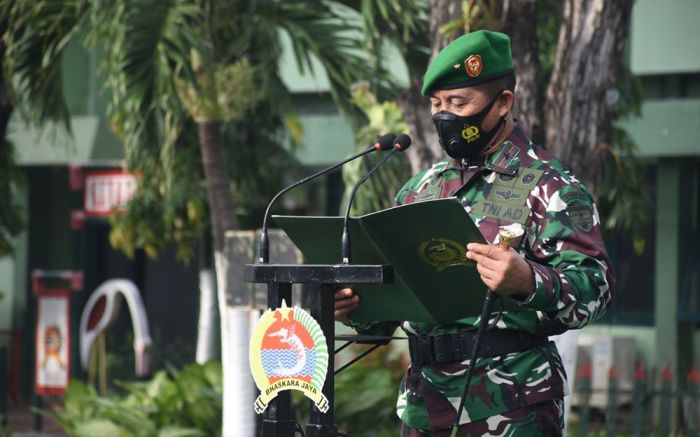 Danrem 084/BJ Pimpin Upacara Bendera dan Bacakan Amanat dari KSAD